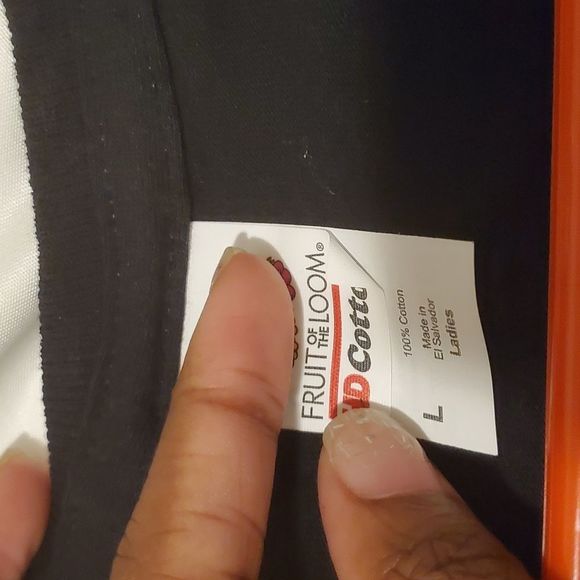 Cute Fruit of the Loom bear t-shirt 🐻 - Picture 3 of 3